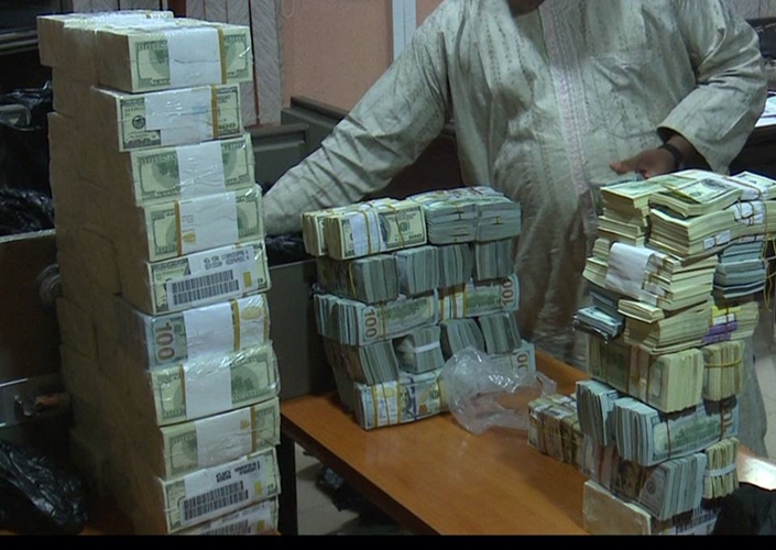 EFCC Recovers Dollars and Pounds