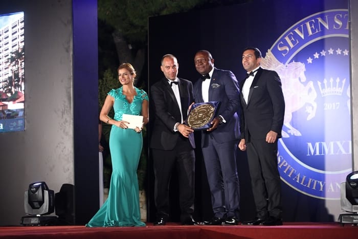 Transcorp Hilton Abuja receives the 2017 Signum Virtutis