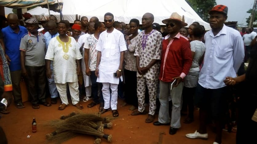 APC defectors to PDP at Onicha Olona