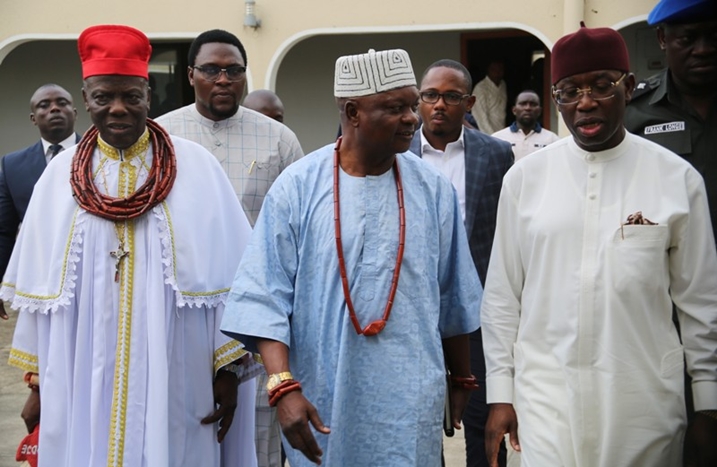 From Right: Delta State Governor, Senator Ifeanyi Okowa HRM. Ukori 1, the Ovie of Agbon Kingdom, and HRM. Orhue 1, the Orodje of Okpe Kingdom, shortly after a meeting between the Governor and traditional rulers from Delta Center, at the Palace of thee Orodje Okpe, Orerokpe, headquartres of Okpe LGA.