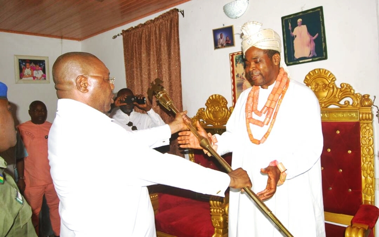 Delta Deputy Governor, Barr. Kingsley Otuaro Presenting Staff of Office to Chief Paul Ifenazuchie as Amai King