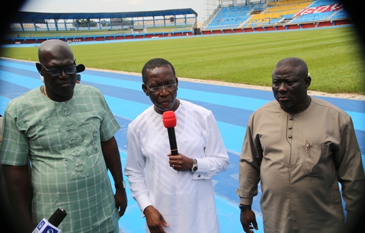 Delta State Governor, Senator Ifeanyi Okowa (middle); flanked by the Speaker of the State House of Assembly, Rt. Hon. Sheriff Oborovwori (right), and State PDP Chairman, Barr. Kingsley Esiso (left), during the Governor’s inspection of the Stephen Keshi Stadium in Asaba.