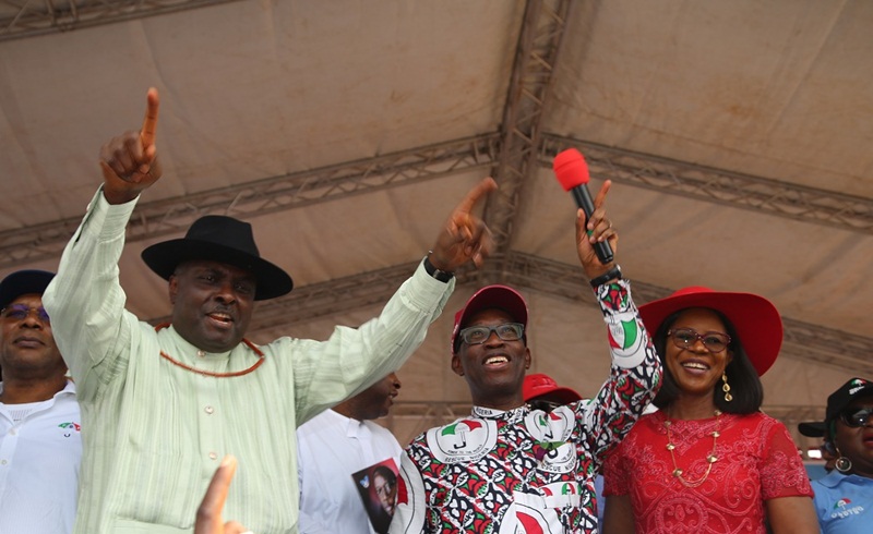 Delta State Governor, Senator Ifeanyi Okowa (middle); his wife, Dame Edith (right) and former Governor of Delta State, Chief James Ibori, during the Peoples Democratic Party (PDP) Campaign Flag Off, at Oghara Township Stadium, Delta State.