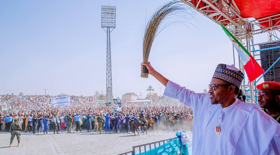 President Muhammadu Buhari Waves APC Broom at a Campaign Rally