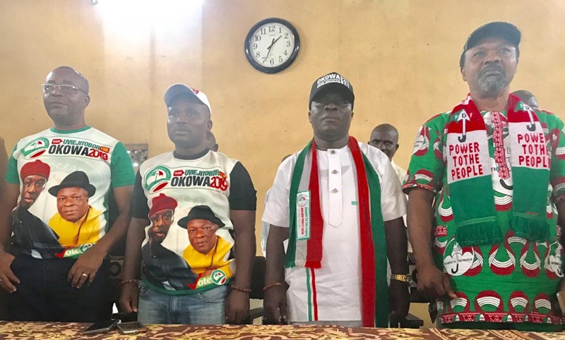 The Member Representing Udu Constituency in the Delta State House of Assembly, Hon Peter Okagbare Uviejitubor (2nd right), the Chairman, PDP Udu local government area, Prince Sam Ughujowhovwo (right), the Chairman Udu local government council, Chief Jite Brown (2nd left) and former chairman of Udu local government, Chief Raymond Edijala during the PDP campaign to Communities in Udu local government area.