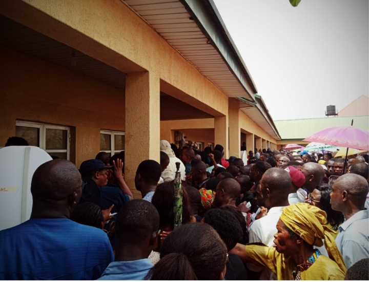 Hundreds of Electorates eager to cast their Votes at Uzoigwe Primary School, Asaba