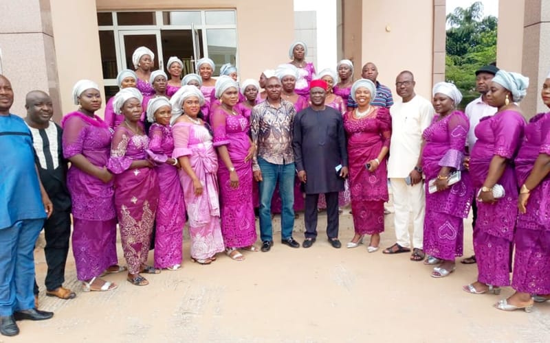 Hon Ferguson Onwo (middle) flanked by Olomoro Gallant Women Association during a courtesy call on him at the State House of Assembly
