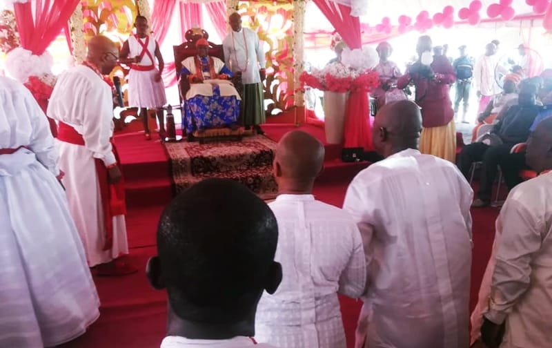 Hon Fred Martins Pays Homage To Olu Of Warri at Ode-Itsekiri