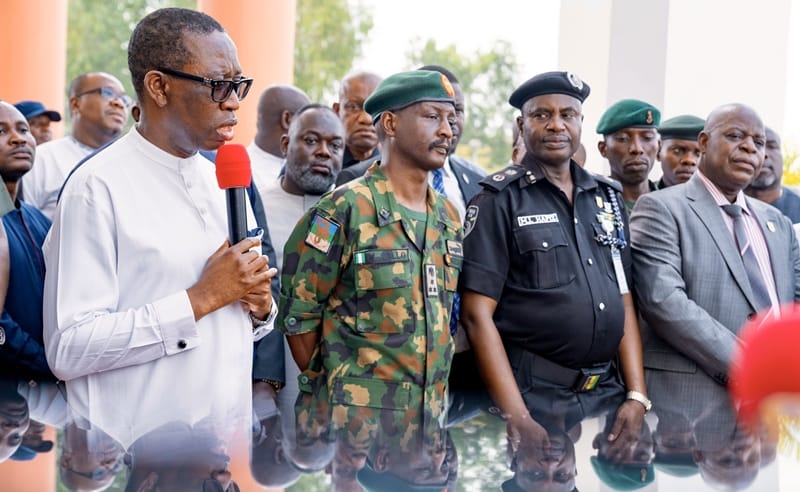 L-R: Delta Governor, Senator Ifeanyi Okowa, Brigade Commander 63 Brigade, Nigerian Army, Asaba, Brig. Gen. Ibrahim Jallo; the State Commissioner of Police, Mr Hafiz Mohammed Inuwa and the State Director of Department of State Security (DSS), Mr Ademola Adebiyi during the presentation of Patrol Vans to Security Agencies in Delta by the State Government