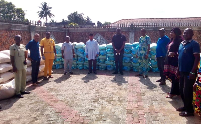 Hon Uviejitobor (4th Left) with Representatives of Udu Communities during his presentation of Covid-19 Food Support