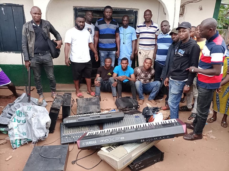 The Apprehended Thieves with Stolen Items being paraded by Agbor Gha-Ihun