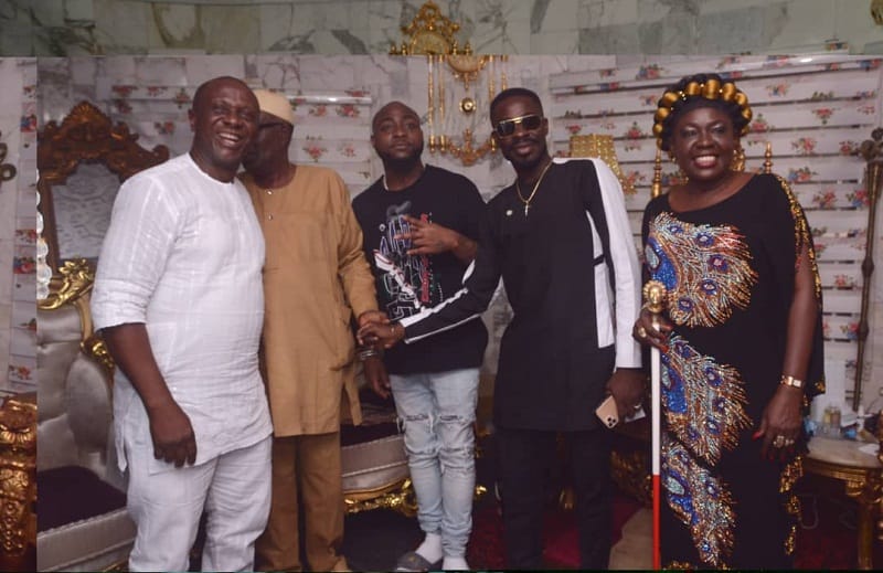 David Adeleke 'Davido' in group Photograph with Chief Fred Ajudua, Hon Pat Ajudua, Barr Bobo Ajudua at the Ajudua's grandchild Dedication in Delta State