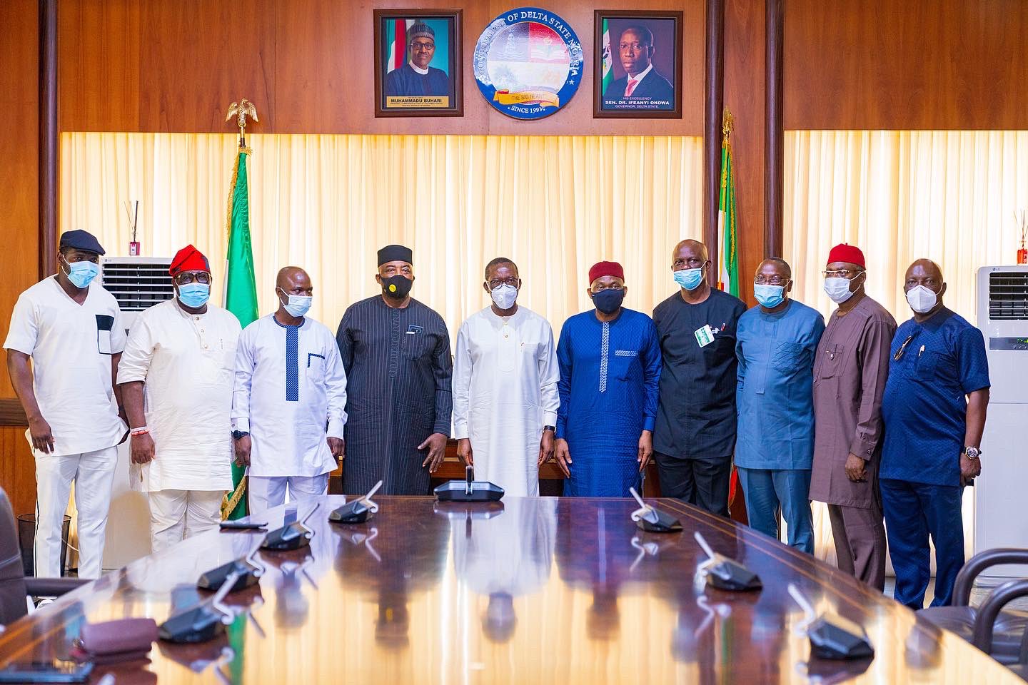Delta Governor, Senator Dr. Ifeanyi Okowa (5th left) Minority Leader, Federal House of Representatives, Rt. Hon. Ndudi Elumelu (5th right), Hon. Julius Pondi, (left), Hon. Thomas Ereyetomi, (2nd left), Hon. Ben Igbakpa (3rd left)and Hon. Leo Ogor, (4th left), Hon. Victor Nwokolo,(4th right), Hon. Ejiroghehne Waive (3rd right), Hon. Ossai Nicholas Ossai, (2nd right) and Hon. Efe Afe, (right) during a solidarity visit by members of Delta caucus in the Federal House of Representatives to the Governor in Asaba over destruction of public infrastructure during the EndSARS Protest on Wednesday, October 28, 2020