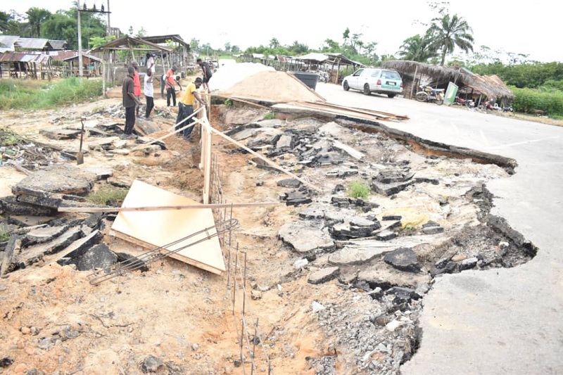 Failed section of Umeh Road in Isoko South Local Government Area