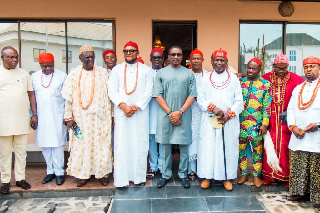 Olorogun David Edevbie in group photo with Anioma traditional rulers at the Palace of the Asagba of Asaba