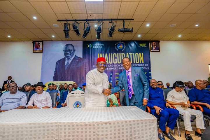 L-R: Governor Sheriff Oborevwori and Solomon Ighrakpata at the inauguration of the Executives of the Delta State Board of Internal Revenue on Friday, July 21, 2023.