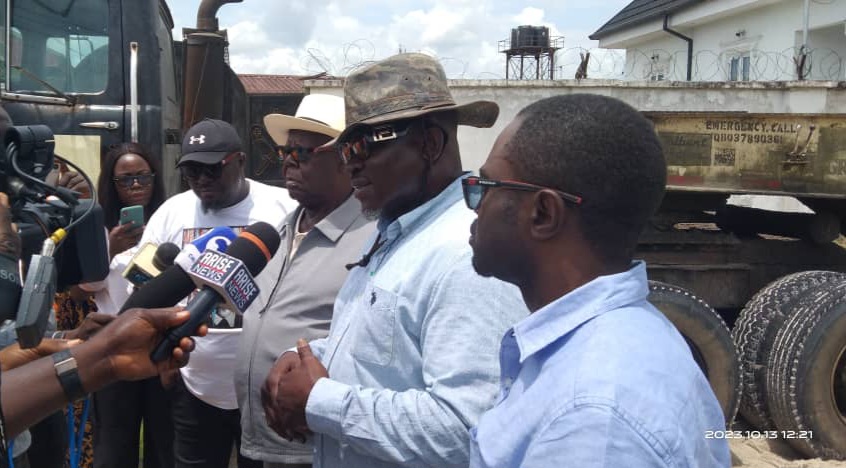 Comrade Reuben Izeze and John Oguma, Chairman, Obakpor Engineering (White Cap) speaking to the press after an inspection tour of ongoing road projects in Ughelli Axis