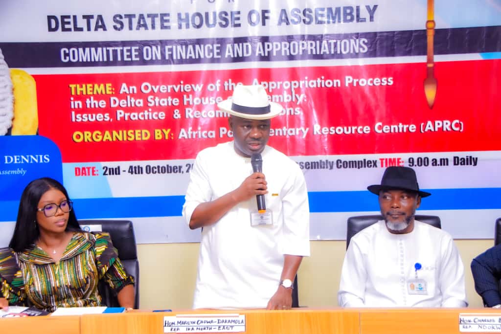 Rt. Hon. Emomotimi Dennis Guwor (middle), Speaker of the Delta State House of Assembly, flanked by Hon. (Mrs) Marylyn Okowa-Daramola (left), and Deputy Speaker Rt. Hon. Arthur Akpowowo (right), during the Finance and Appropriations Committee retreat in Asaba.