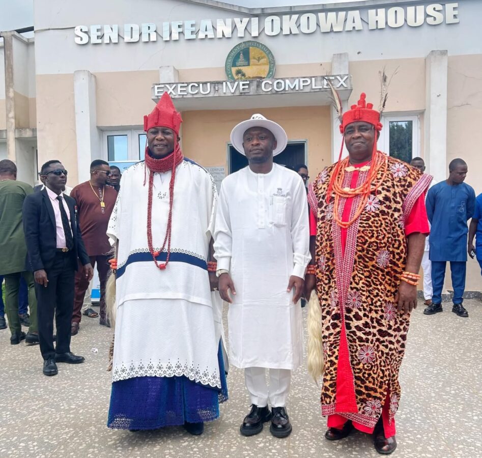 L-R: Asagba of Asaba, Obi Prof. Epiphany Azinge, Oshimili South LGA Chairman, Obi Kelvin Ezenyili and Akor of Oko, Obi Eze Osita 1 after the settlement of a nine-year rift between the two kingdoms.