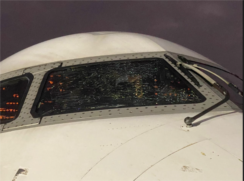 The cracked windscreen. Photo NFF