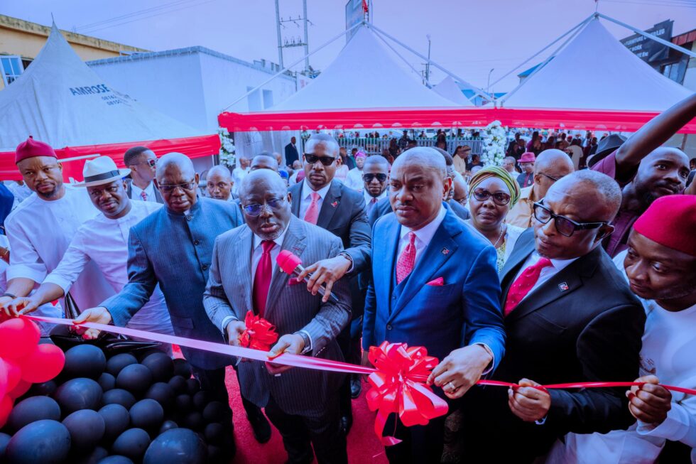 Governor Sheriff Oborevwori of Delta State (3rd left), cutting the ribbon to inaguarate a second branch of Premium Trust Bank in Asaba on Wednesday while his Deputy, Sir Monday Onyeme (2nd left), Speaker of the State House of Assembly, Rt. Hon. Emomotimi Guwor (left), the Managing Director/CEO Premium Trust Bank Dr. Emmanuel Emefienem and others look on.