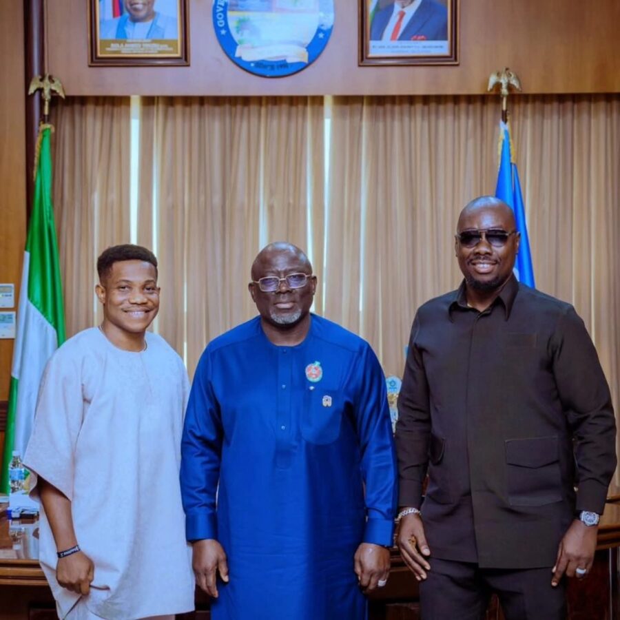 Delta State Governor, Rt. Hon. Sheriff Oborevwori (middle), flanked by Business Mogul and Chairman, Cubana Group, Chief Obienna Iyiegbu popularly known as Obi Cubana (left), and Founder, Steams of Joy Int'l, Pastor Jerry Eze, during a visit to the Governor in Government House, Asaba on Tuesday