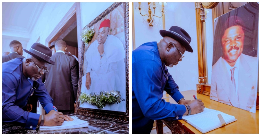 Governor Sheriff Oborevwori penning his remarks during condelence visits to the families of late Senator Peter Nwaoboshi and Chief Emmanuel Nuel Ojei on Monday, January 5, 2026