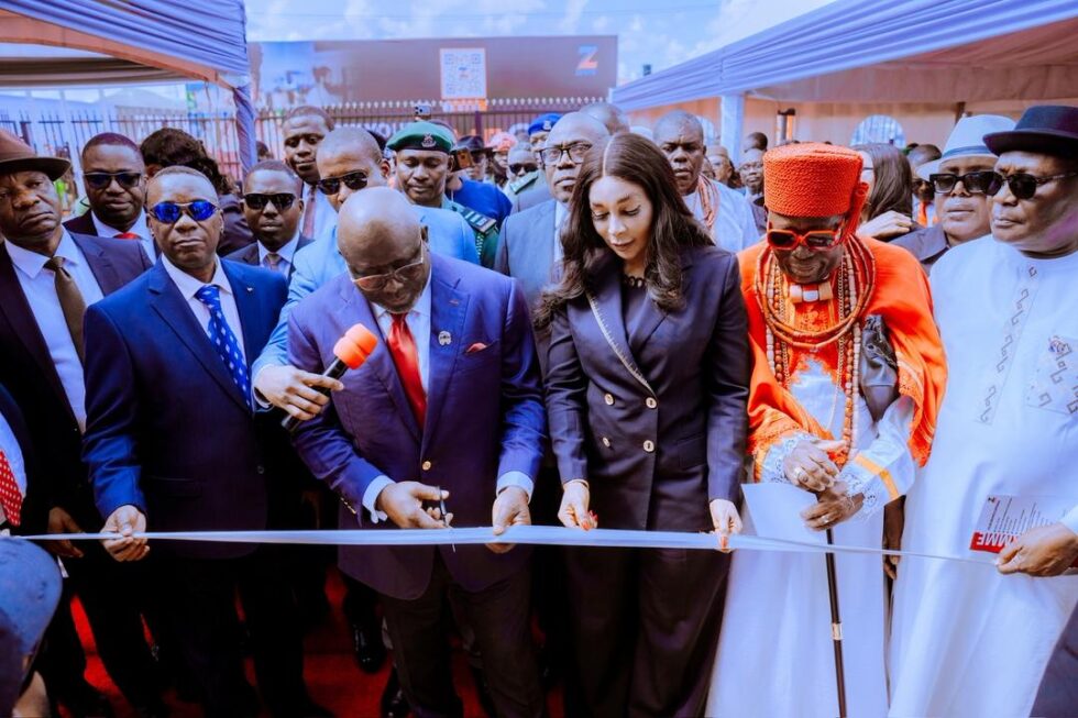 Delta State Governor, Rt. Hon. Sheriff Oborevwori (3rd left), cutting the ribbon to inaugurate Zenith Bank PLC, Osubi branch on Wednesday, June 24, 2026, while the Commissioner for Works (Rural Roads) and Public Information, Mr. Charles Aniagwu (left); Commissioner for Finance, Sir Fidelis Tilije (2nd left); Group Managing Director and Chief Executive Officer, Zenith Bank Plc, Dr. Adaora Umeoji (3rd right); representative of the Orodje of Okpe (2nd right); and the member representing Okpe in the Delta State House of Assembly, Hon. James Augoye look on.