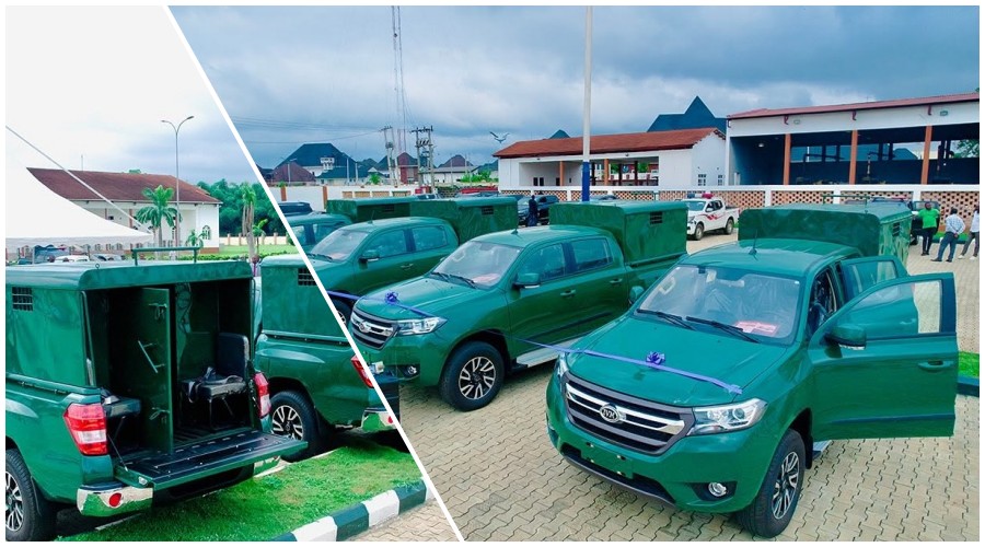 Governor Sheriff Oborevwori presents Green Maria operational vehicles to the Delta State Command of the Nigerian Correctional Service in Asaba.